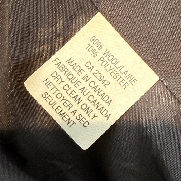 Holt Renfrew Vintage Grey Blazer with Button Detail Size 8 - Picture 7 of 7